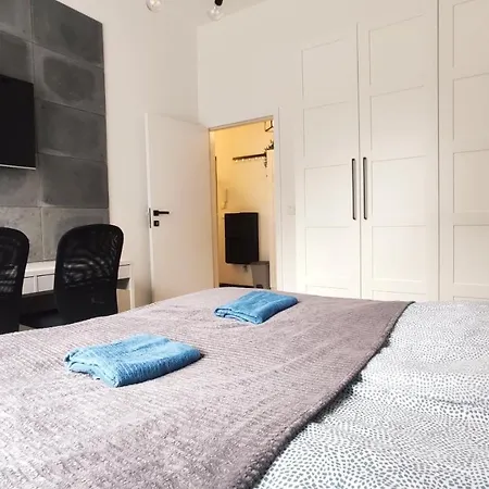 Slowackiego 18 Apartment *